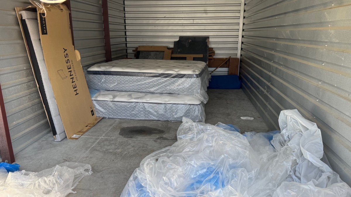 10 x 20 storage unit in Ocala, FL