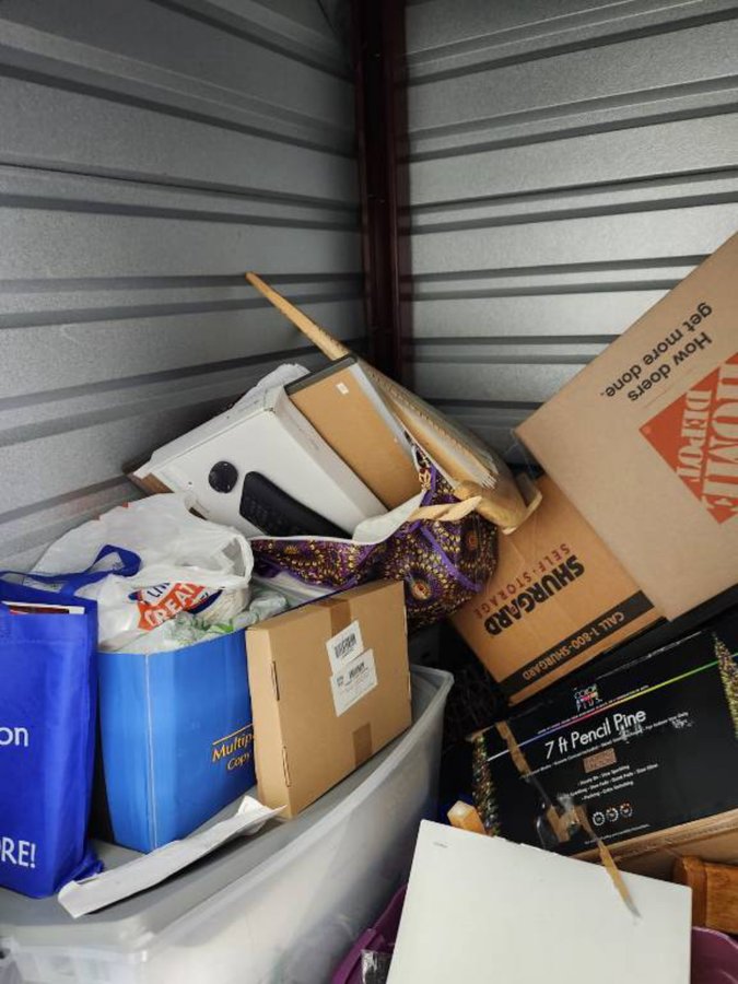 5 x 5 storage unit in Conroe, TX