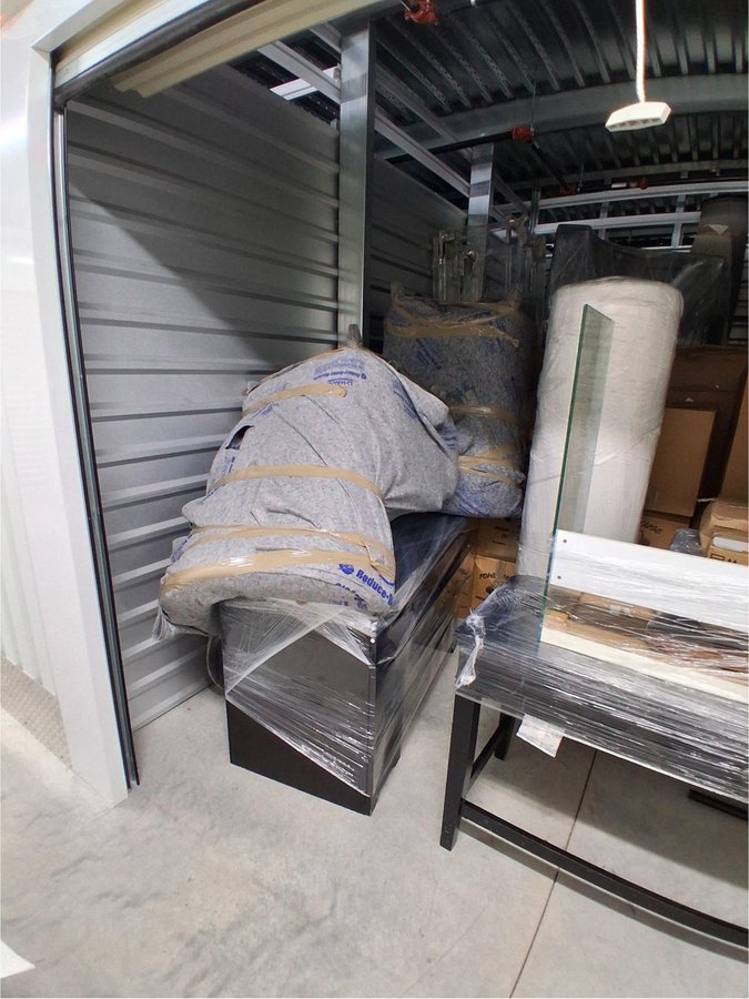 10 x 15 storage unit in Houston, TX