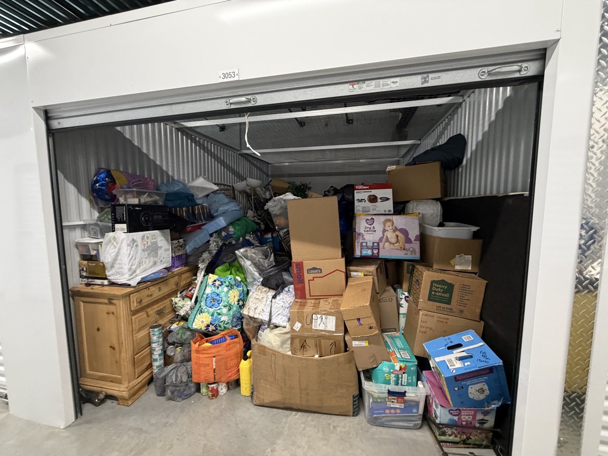 10 x 15 storage unit in Spring Hill, FL