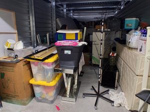 5 x 10 storage unit in Houston, TX