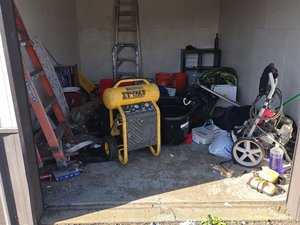 10 x 15 storage unit in Salem, OR