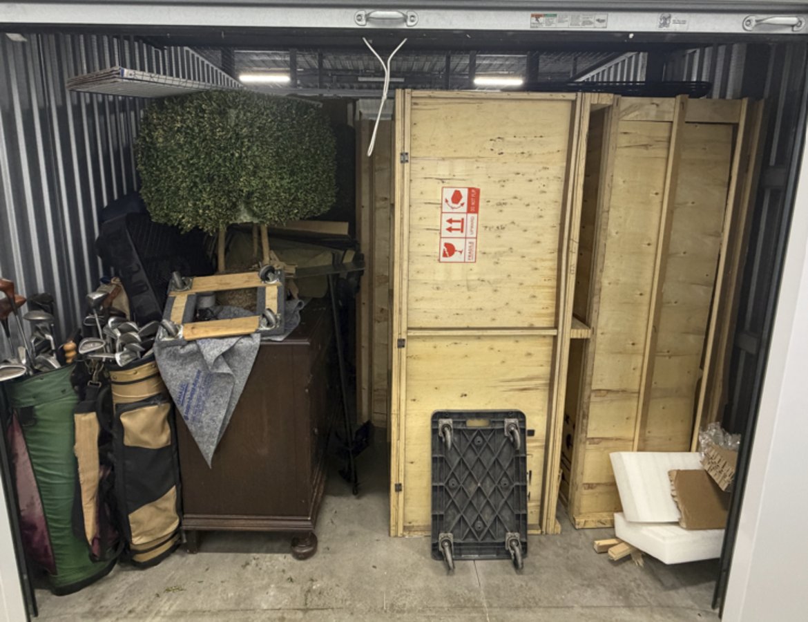 10 x 20 storage unit in Boca Raton, FL