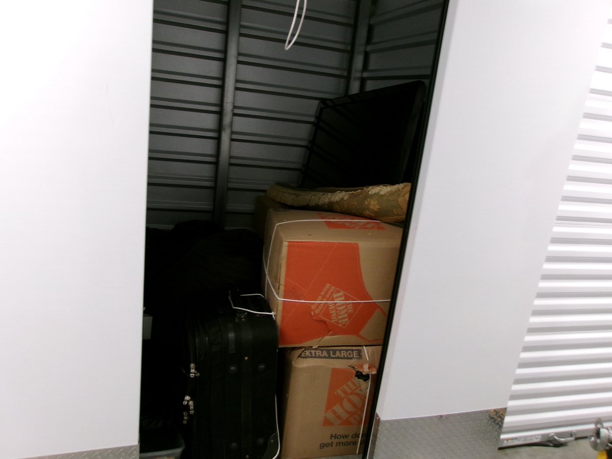 5 x 5 storage unit in Bohemia, NY