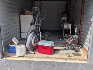 10 x 20 storage unit in Orlando, FL