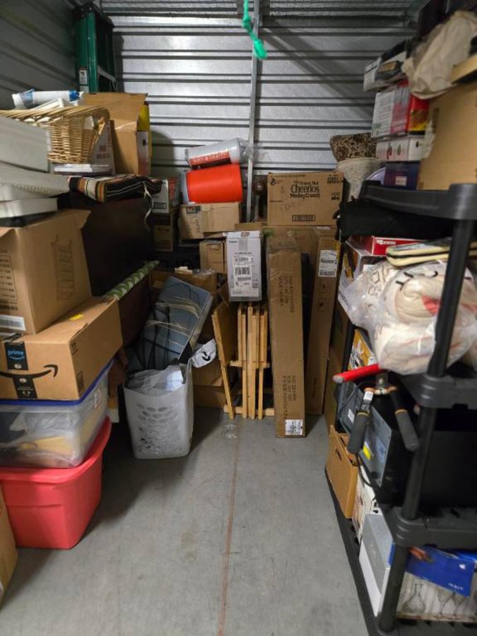 8 x 10 storage unit in Chesapeake, VA