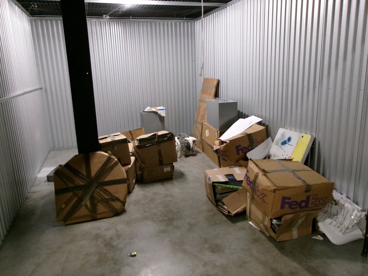 10 x 15 storage unit in Bohemia, NY
