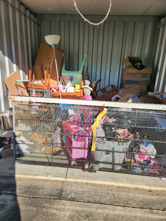 10 x 10 storage unit in Lithonia, GA