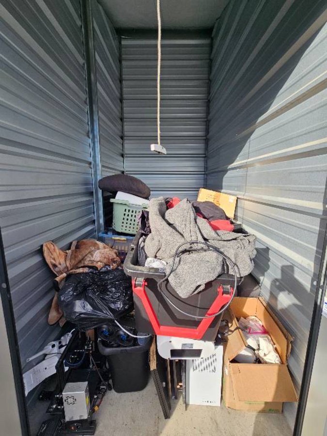 5 x 10 storage unit in Indianapolis, IN