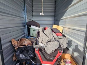 5 x 10 storage unit in Indianapolis, IN