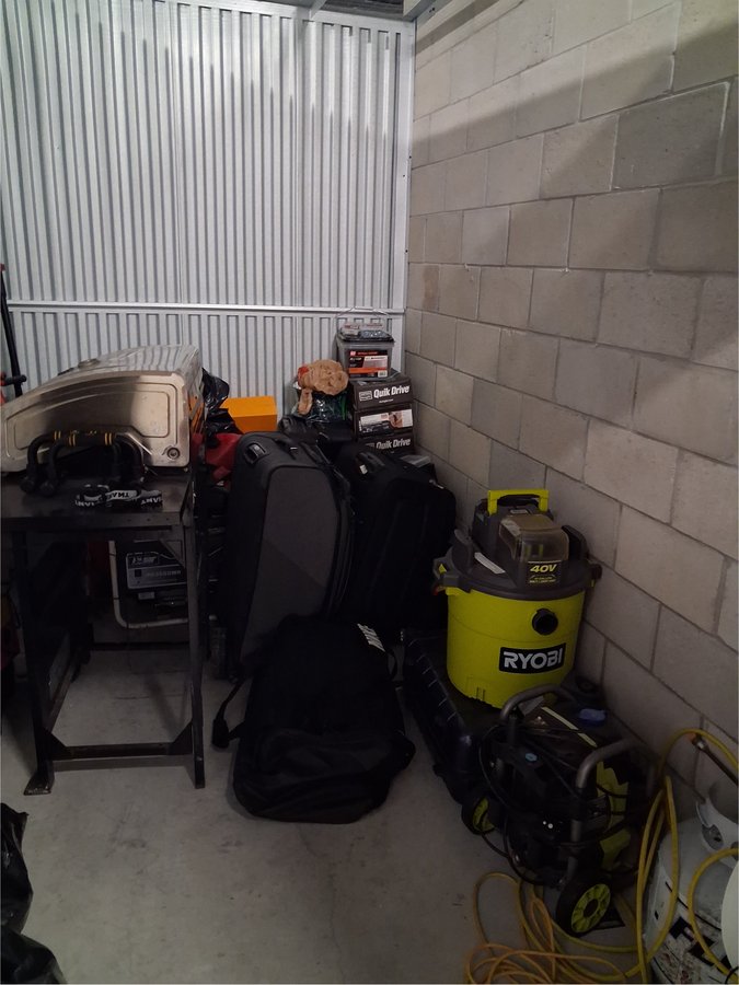5 x 10 storage unit in Fort Myers, FL