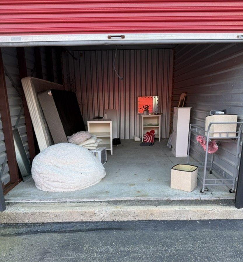 10 x 15 storage unit in Walpole, MA