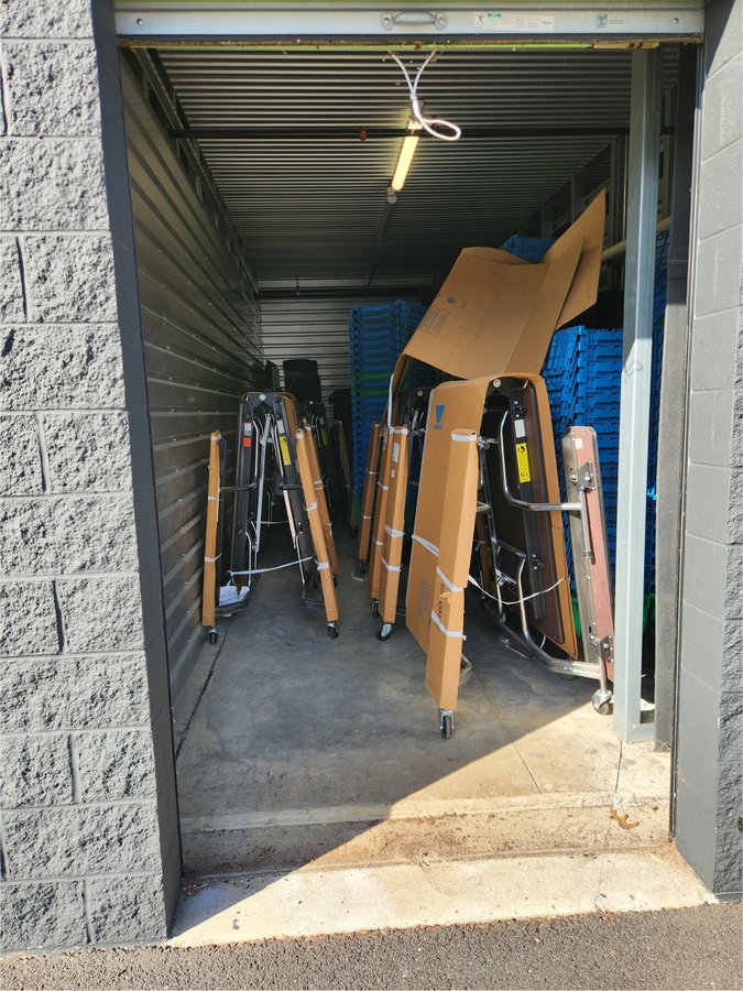 10 x 25 storage unit in Bohemia, NY