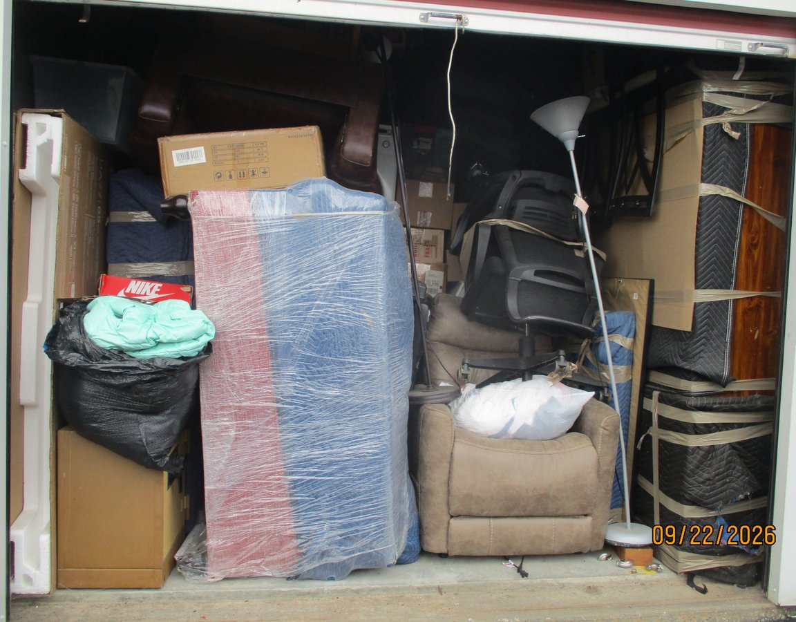 10 x 10 storage unit in Kansas City, MO