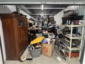 10 x 20 storage unit in Spring Hill, FL