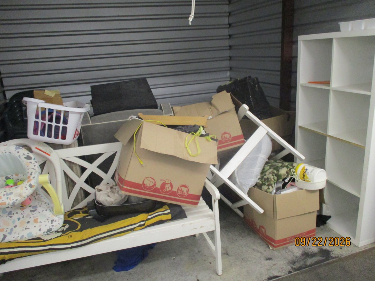 10 x 10 storage unit in Kansas City, MO