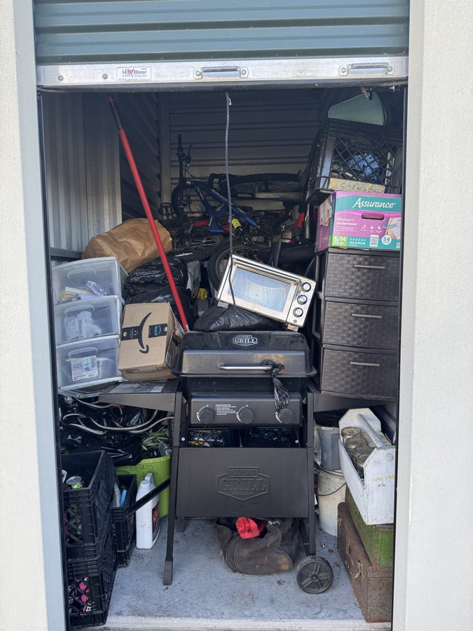 5 x 10 storage unit in Joliet, IL