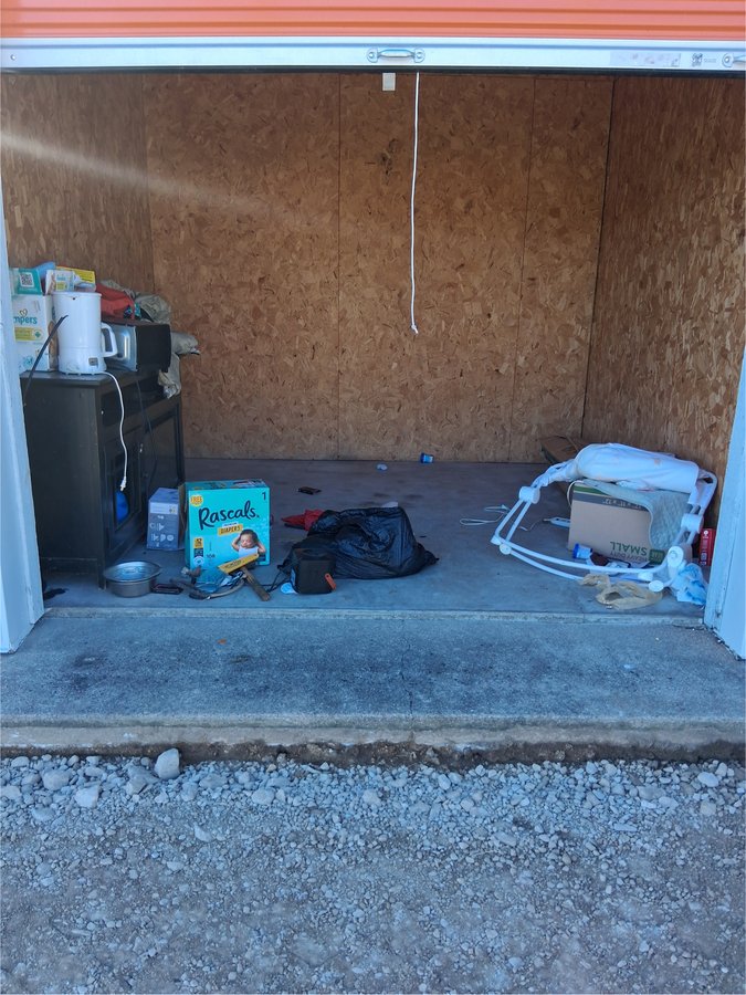 10 x 10 storage unit in Mooresville, IN