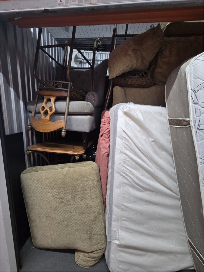 5 x 10 storage unit in Bronx, NY