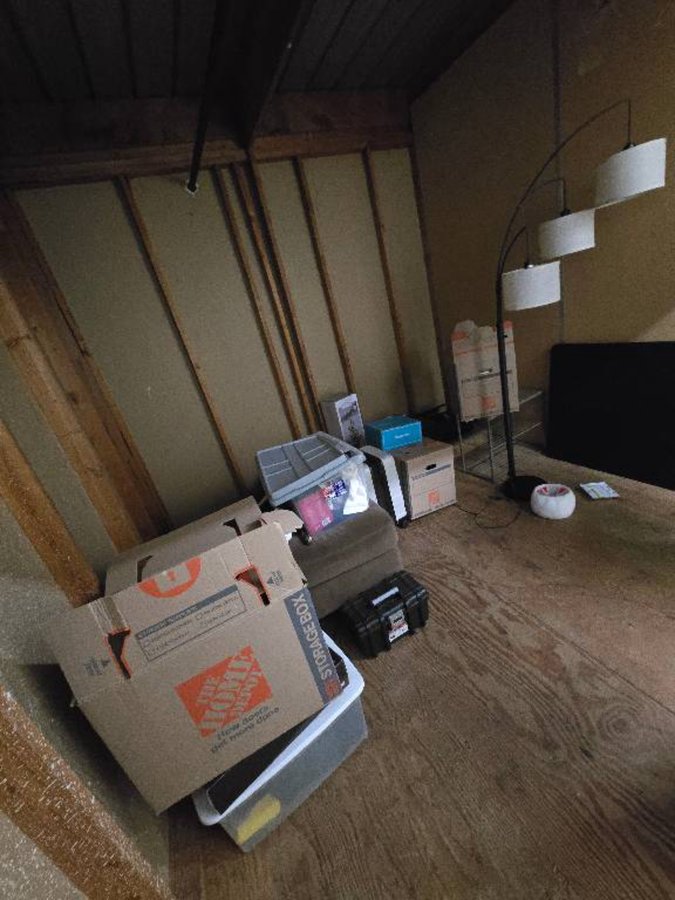 10 x 10 storage unit in Santa Clara, CA