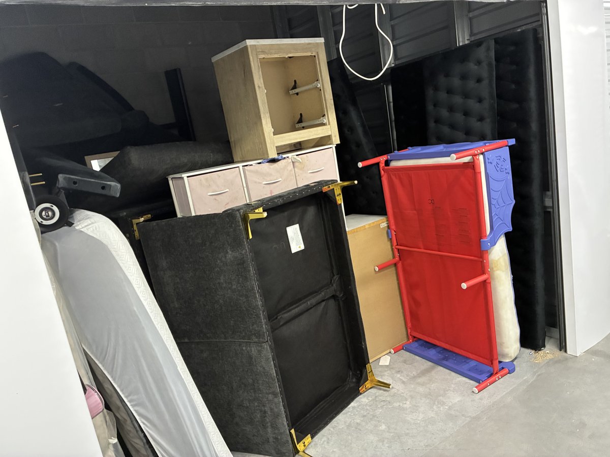 10 x 10 storage unit in Las Vegas, NV