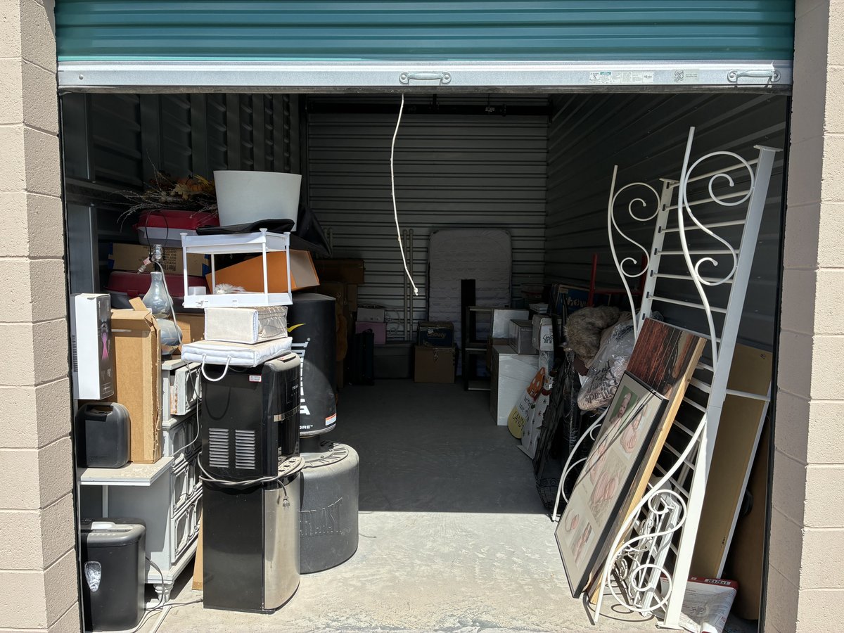 10 x 20 storage unit in Las Vegas, NV