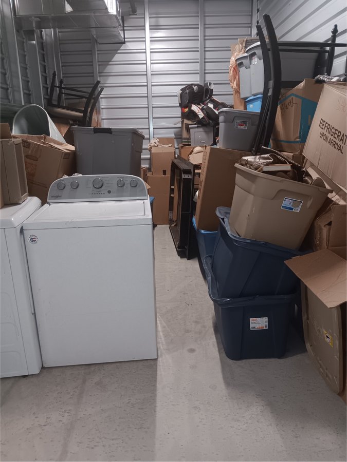 10 x 15 storage unit in Castle Rock, CO