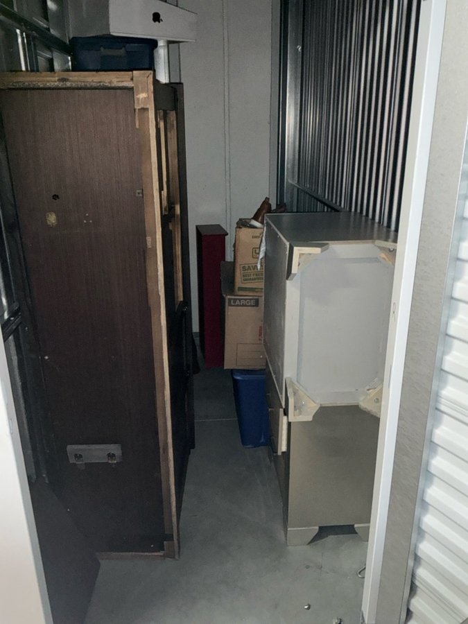 5 x 9 storage unit in Westlake Village, CA