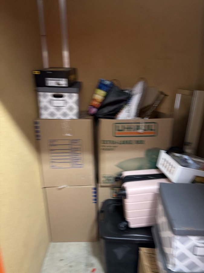 5 x 5 storage unit in West Sacramento, CA