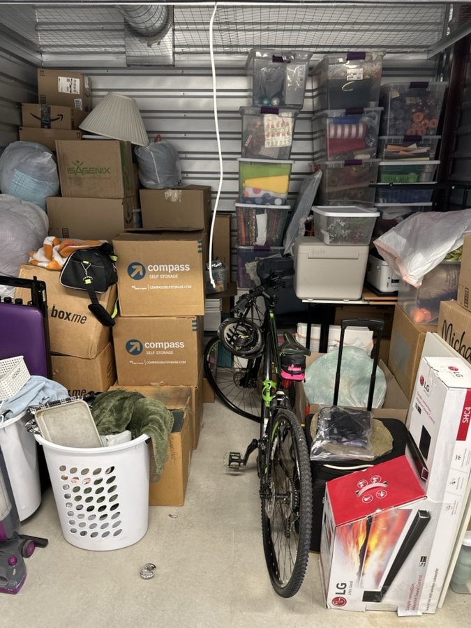 10 x 10 storage unit in Macomb, MI