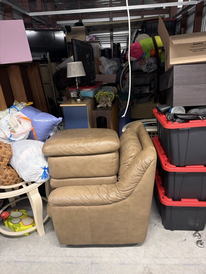 10 x 15 storage unit in Macomb, MI