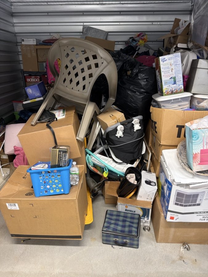 10 x 10 storage unit in Macomb, MI