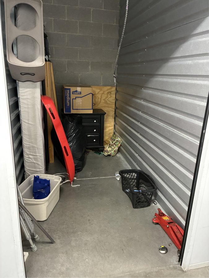 5 x 10 storage unit in Henderson, NV