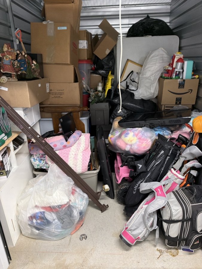 7 x 10 storage unit in Macomb, MI