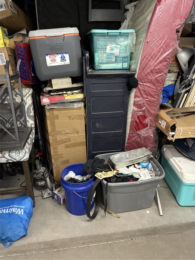 10 x 10 storage unit in Henderson, NV