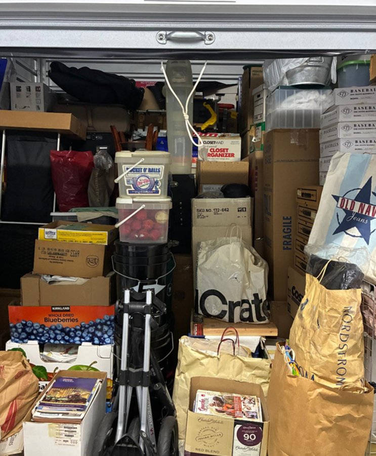 10 x 10 storage unit in Irvine, CA