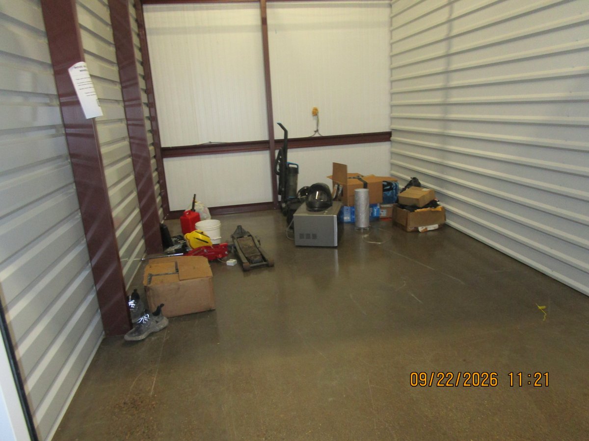 10 x 15 storage unit in Burnsville, MN