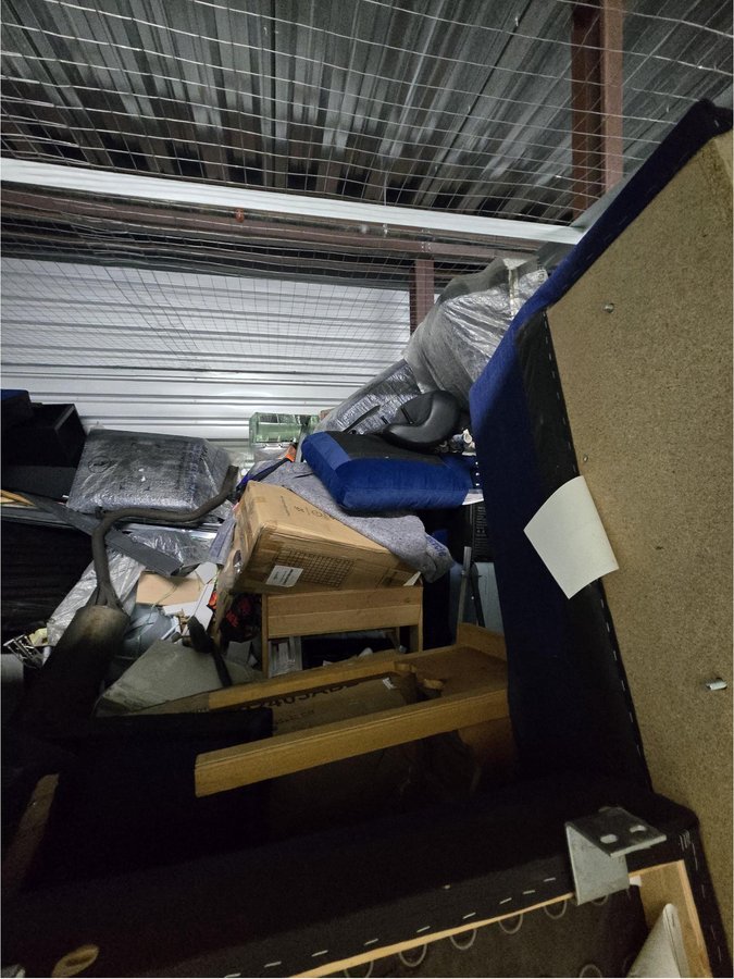 10 x 12 storage unit in Philadelphia, PA