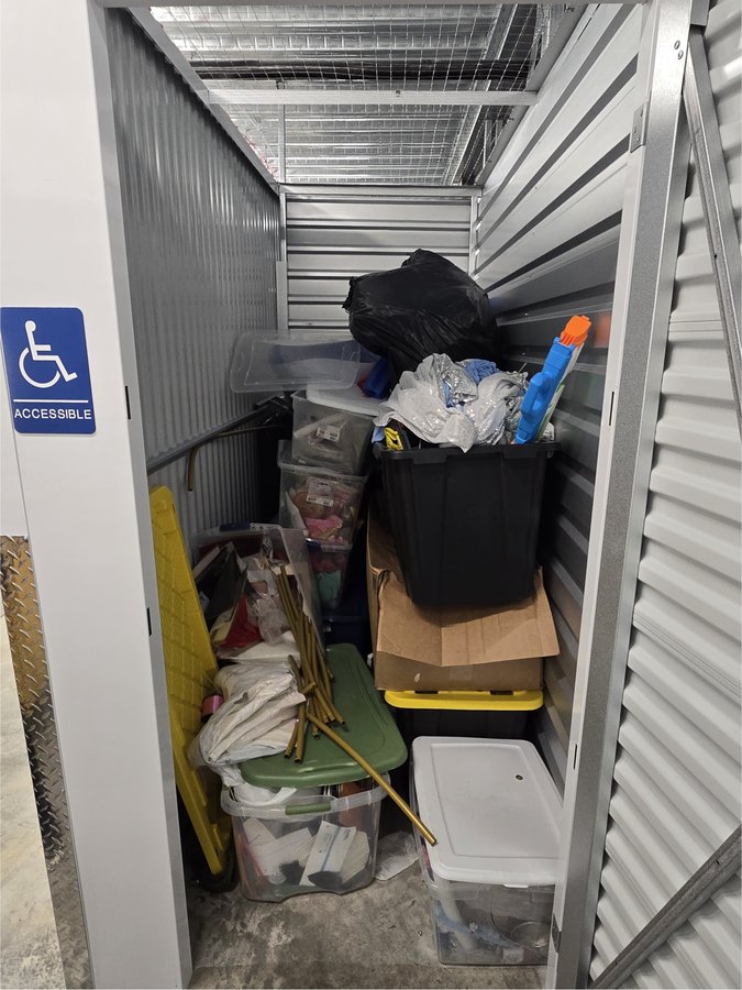 5 x 10 storage unit in Butler, NJ