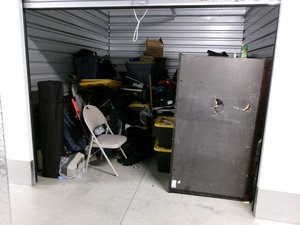 10 x 10 storage unit in Bohemia, NY