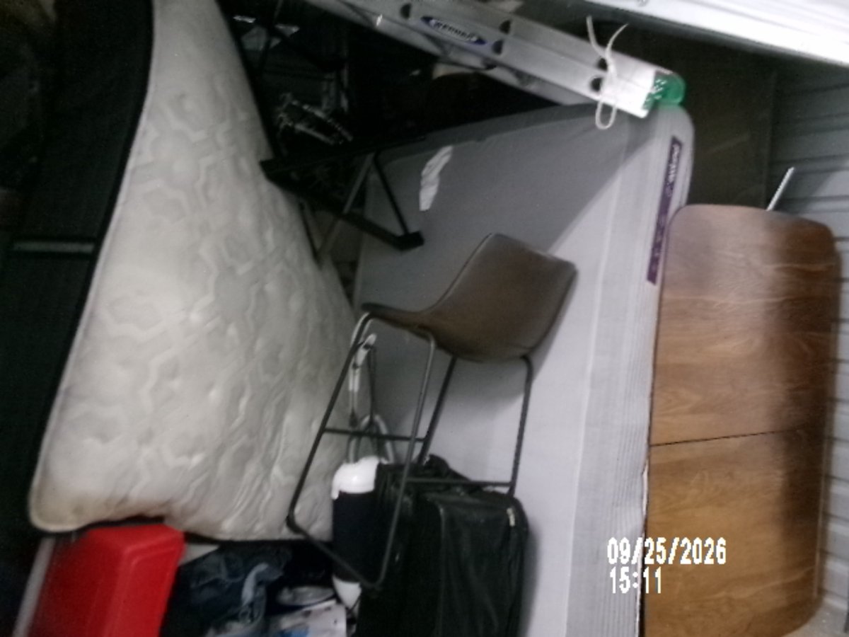 10 x 10 storage unit in Phoenix, AZ