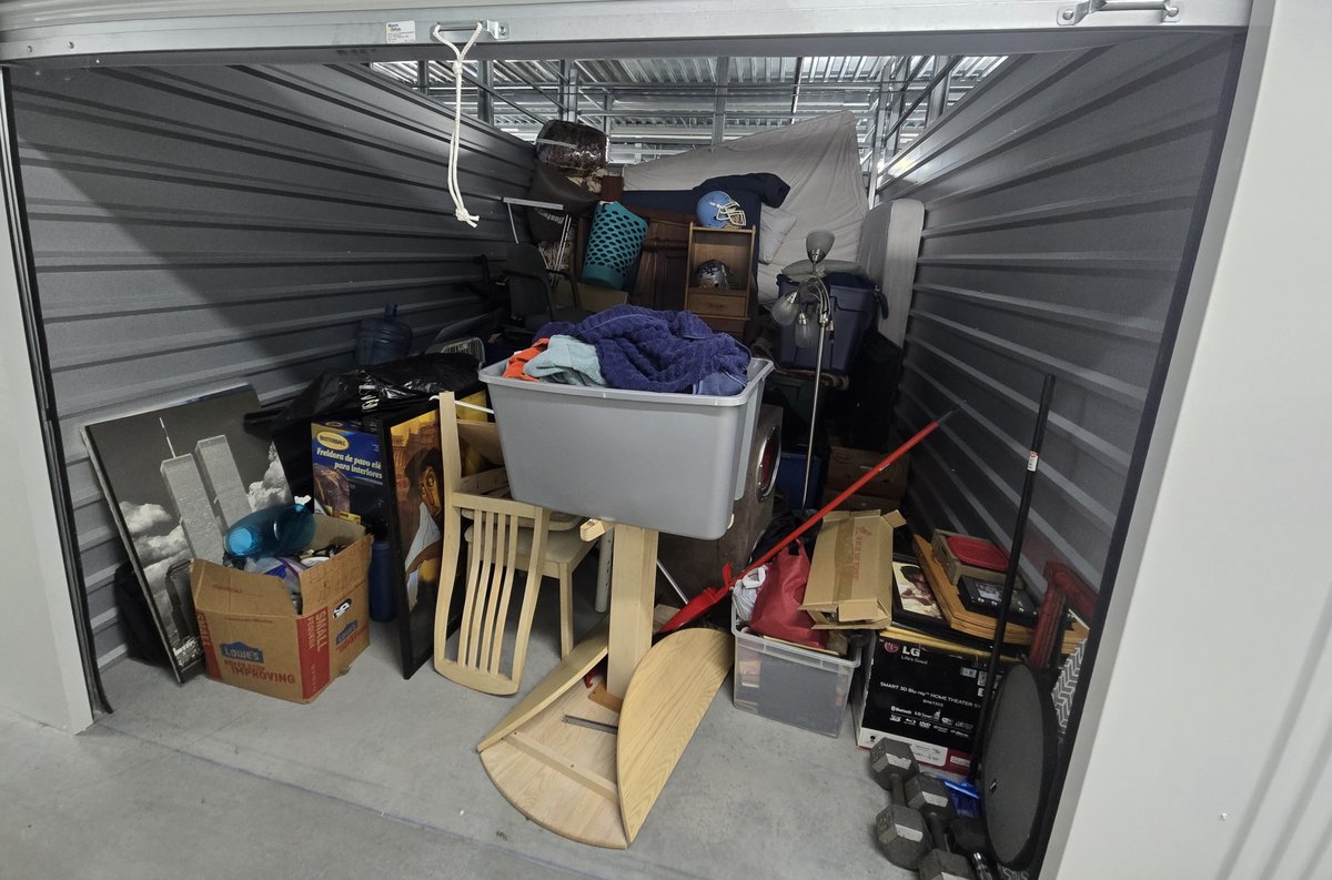 10 x 15 storage unit in New Castle, DE