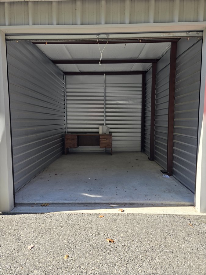 10 x 15 storage unit in Vineland, NJ