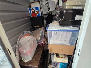 4 x 10 storage unit in Norfolk, VA