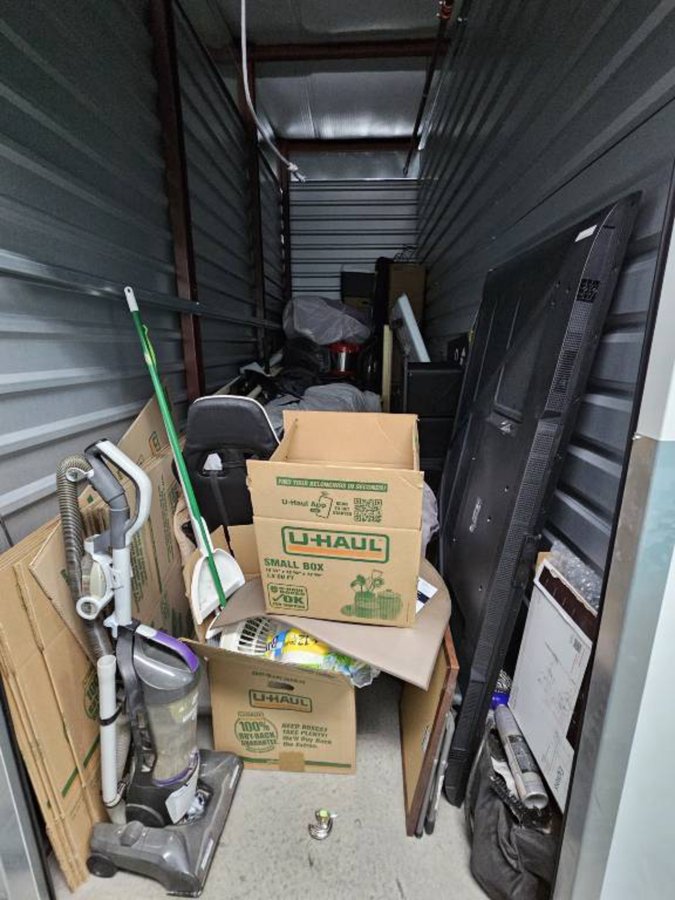 5 x 15 storage unit in Folsom, CA