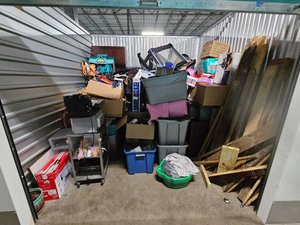 10 x 10 storage unit in Stone Mountain, GA