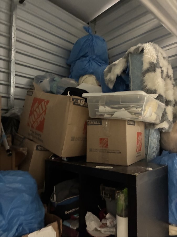 10 x 7 storage unit in Jurupa Valley, CA
