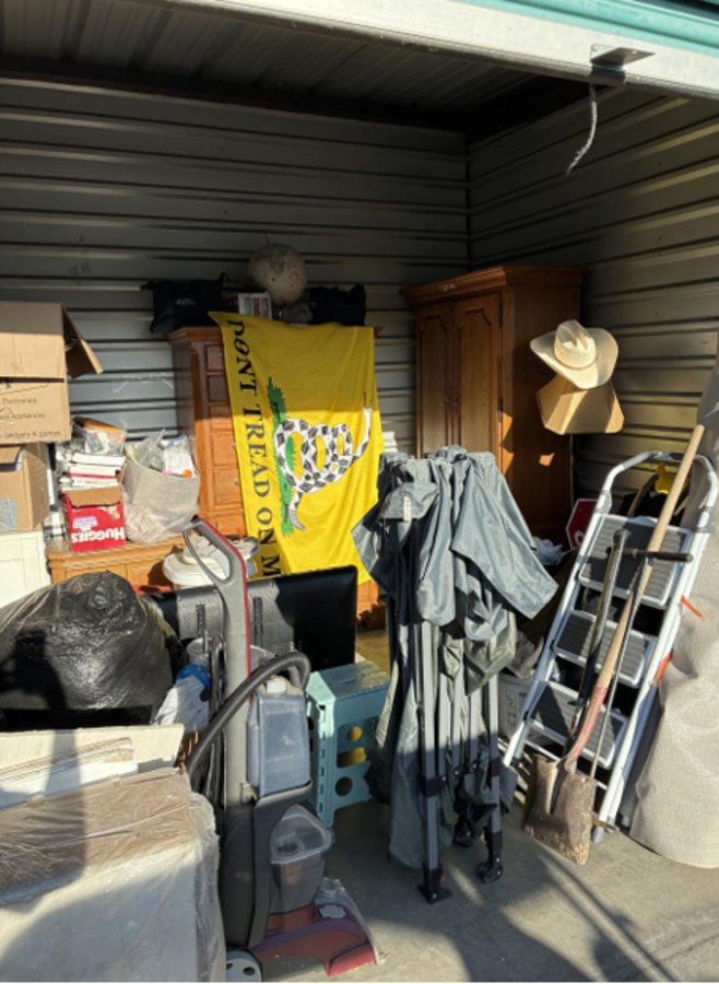 10 x 10 storage unit in Corona, CA