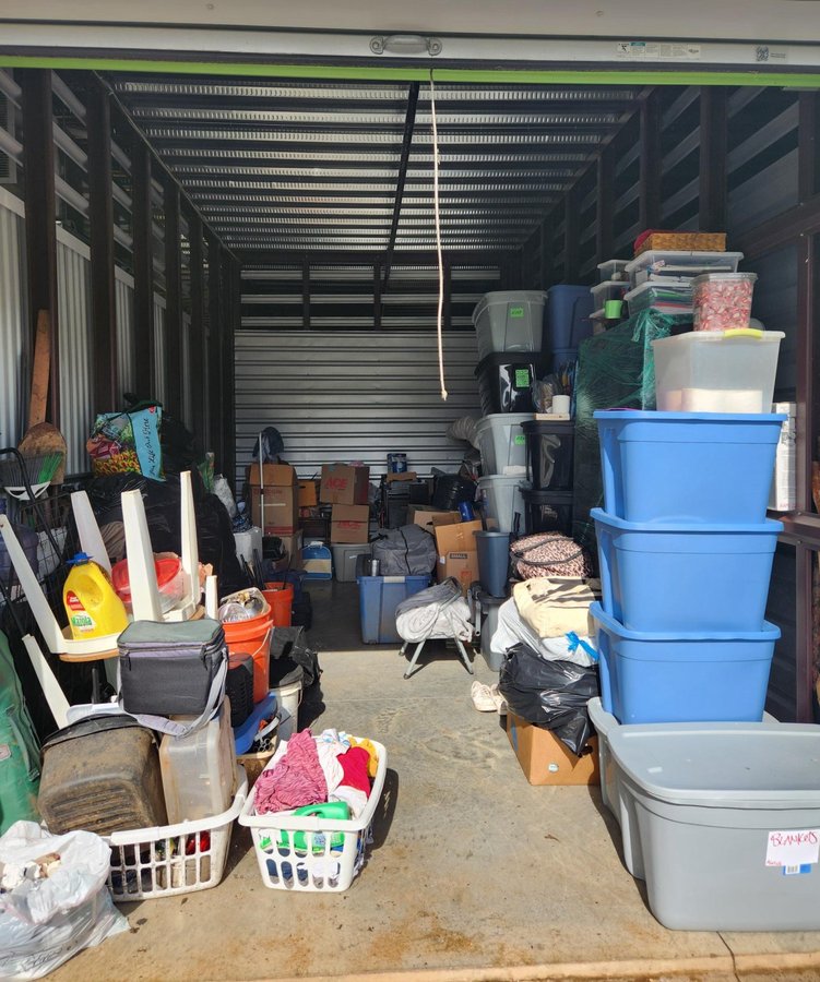 10 x 20 storage unit in Gainesville, GA