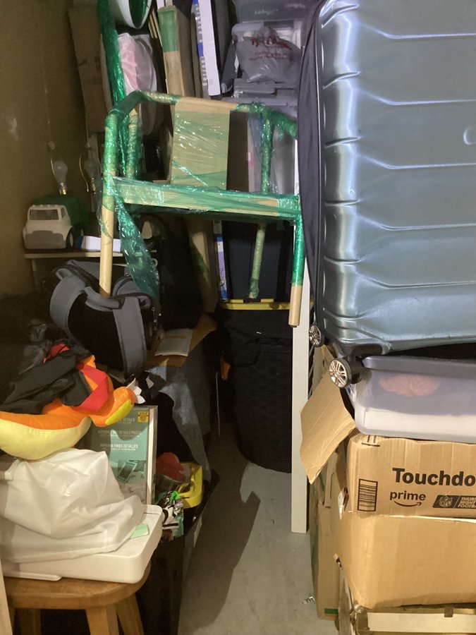 5 x 8 storage unit in Los Angeles, CA